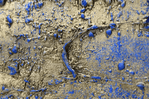 Silent Gilding – Original Gold and Blue Abstract Painting by Edelgard Schroer