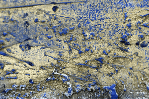 Silent Gilding – Original Gold and Blue Abstract Painting by Edelgard Schroer