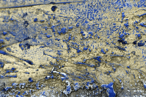 Silent Gilding – Original Gold and Blue Abstract Painting by Edelgard Schroer